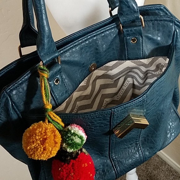 Deux Lux Vegan Leather Satchel Purse - Picture 7 of 8